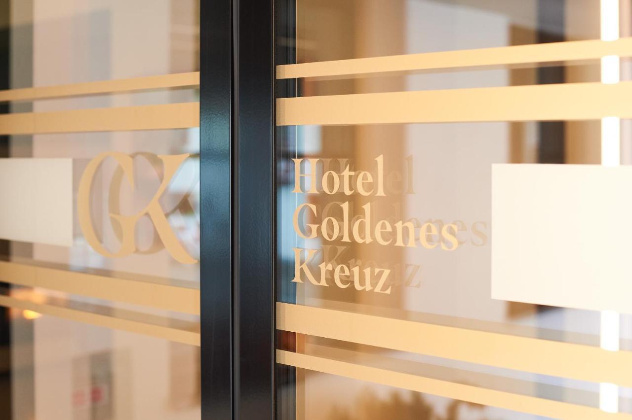 Quality Hosts Arlberg - Hotel Goldenes Kreuz B&B Санкт-Антон-ам-Арльберг Экстерьер фото